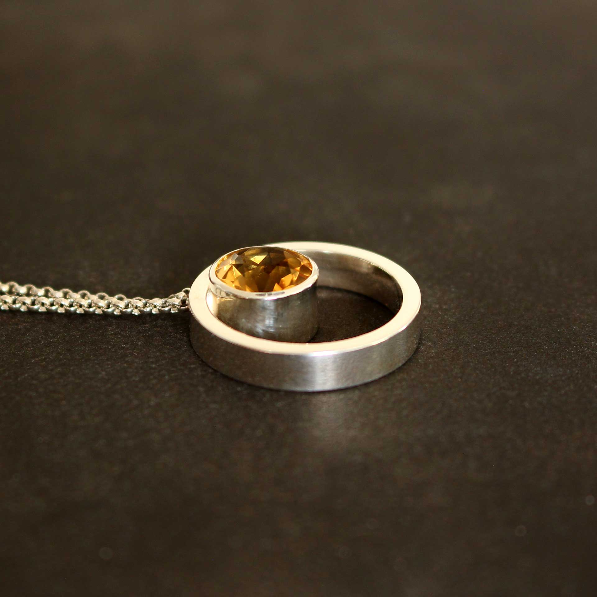 Citrinanhänger Silber mit integrierter Kette