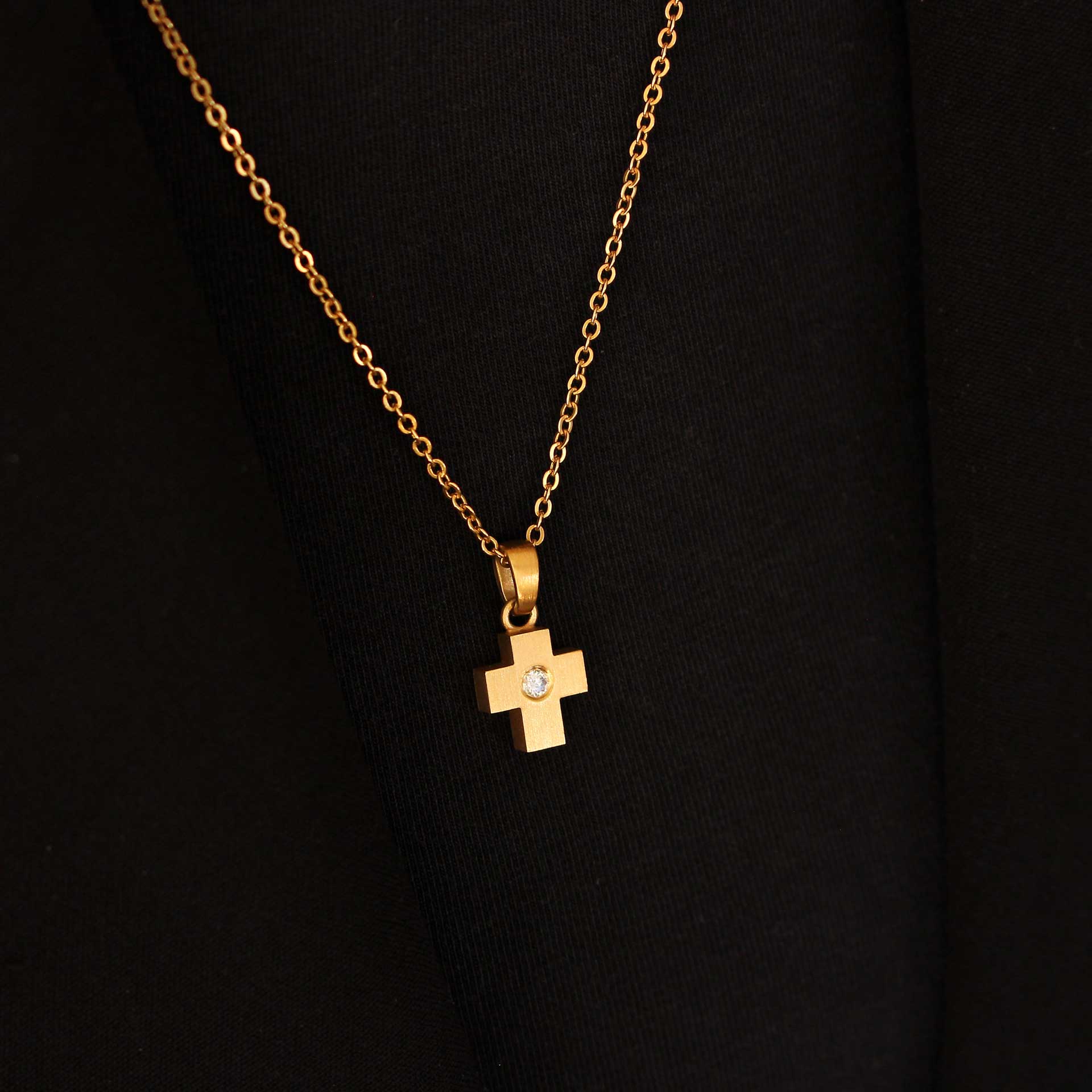 Kreuzanhänger Gelbgold 14 ct. Brillant