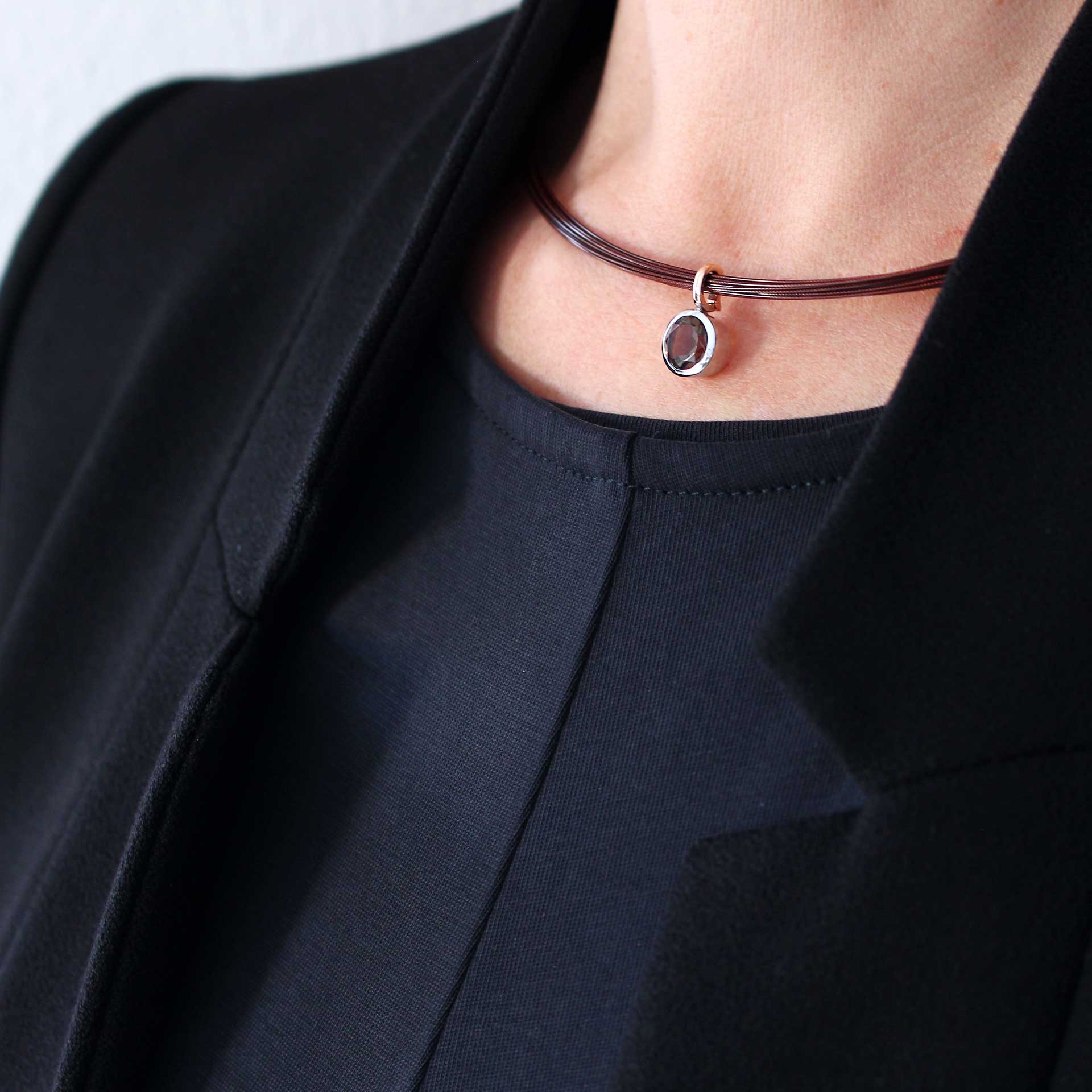 Goldanhänger mit braunem Rauchquarz Weißgold Rotgold Kombination