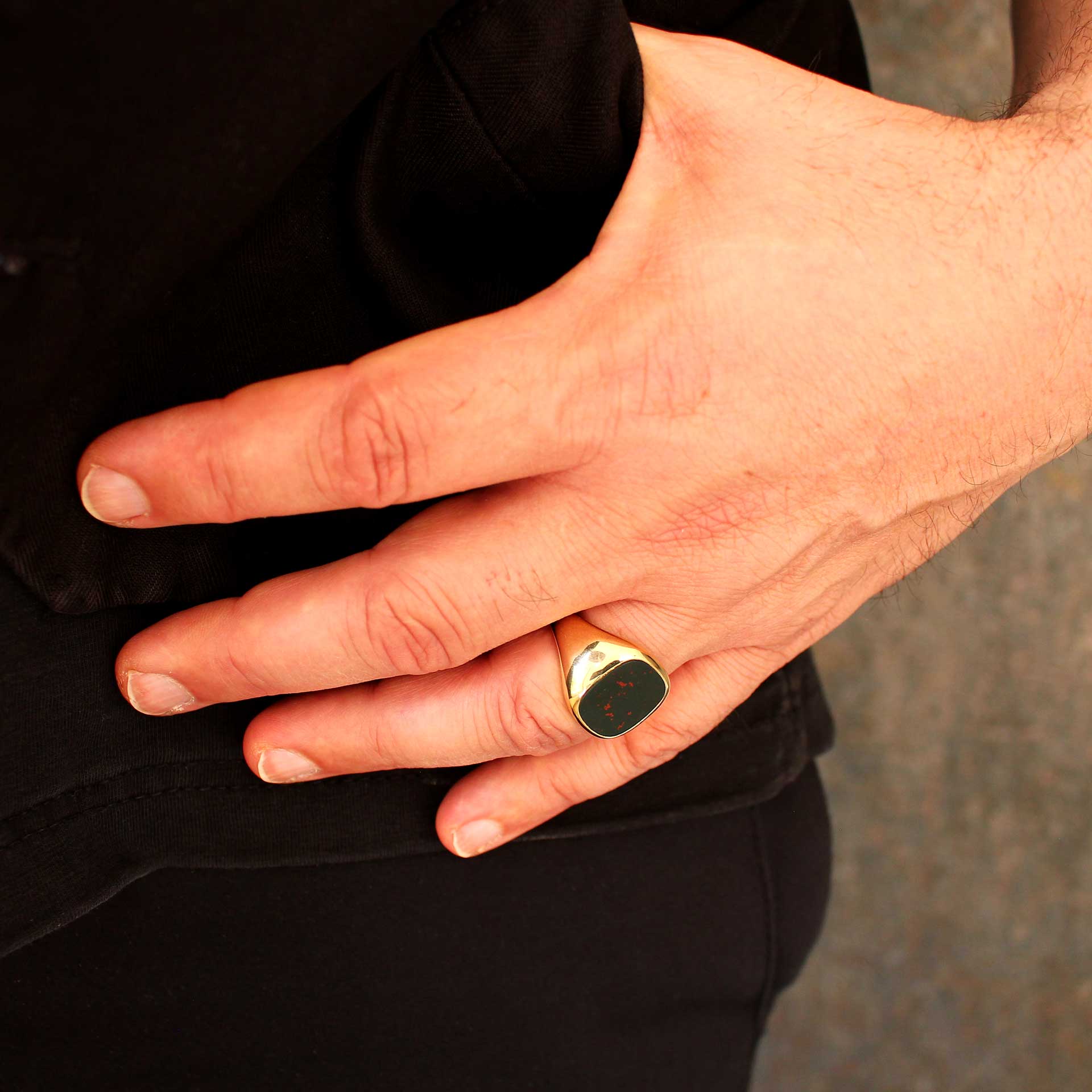 Siegelring Herren massiv Echtgold mit Heliotrop