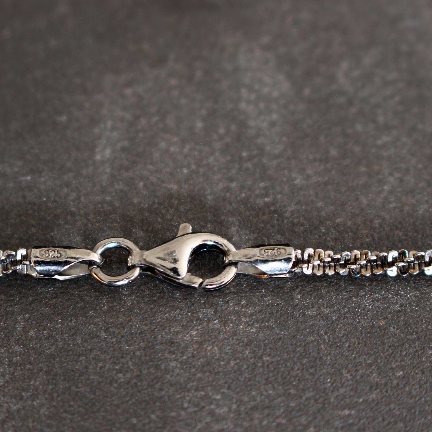 Goldanhänger 14ct. mit Granatherz