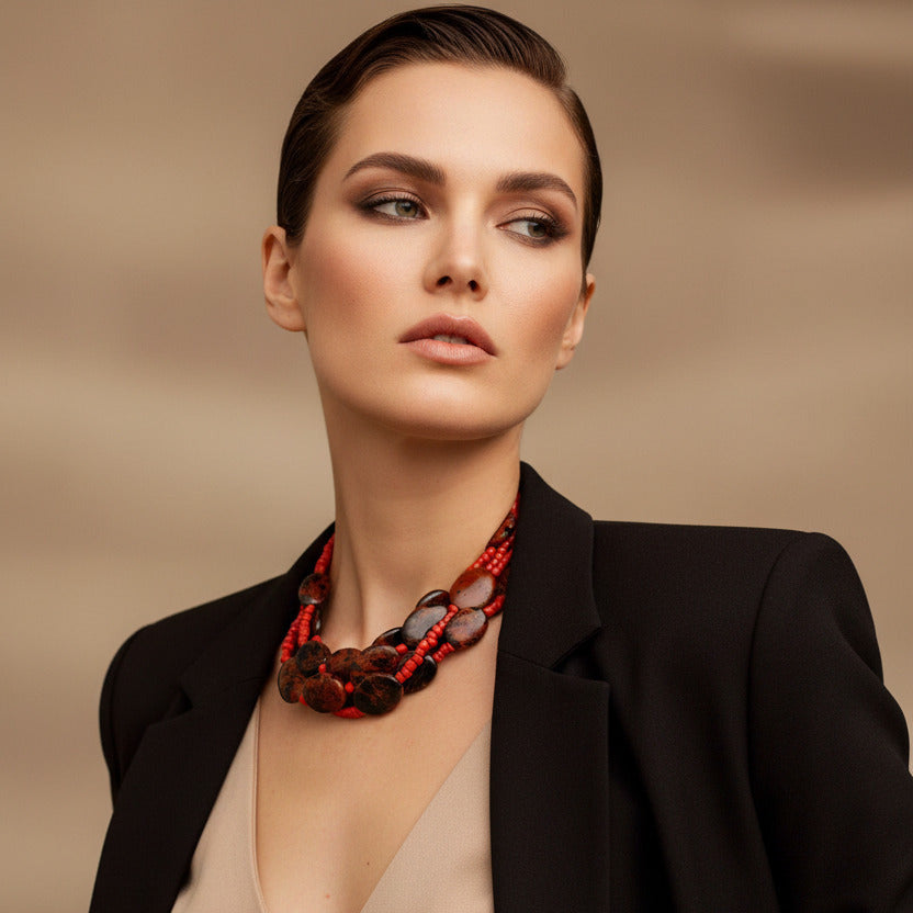 Collier Koralle Mahagoniobsidian mehrreihig Choker, halsnah getragen