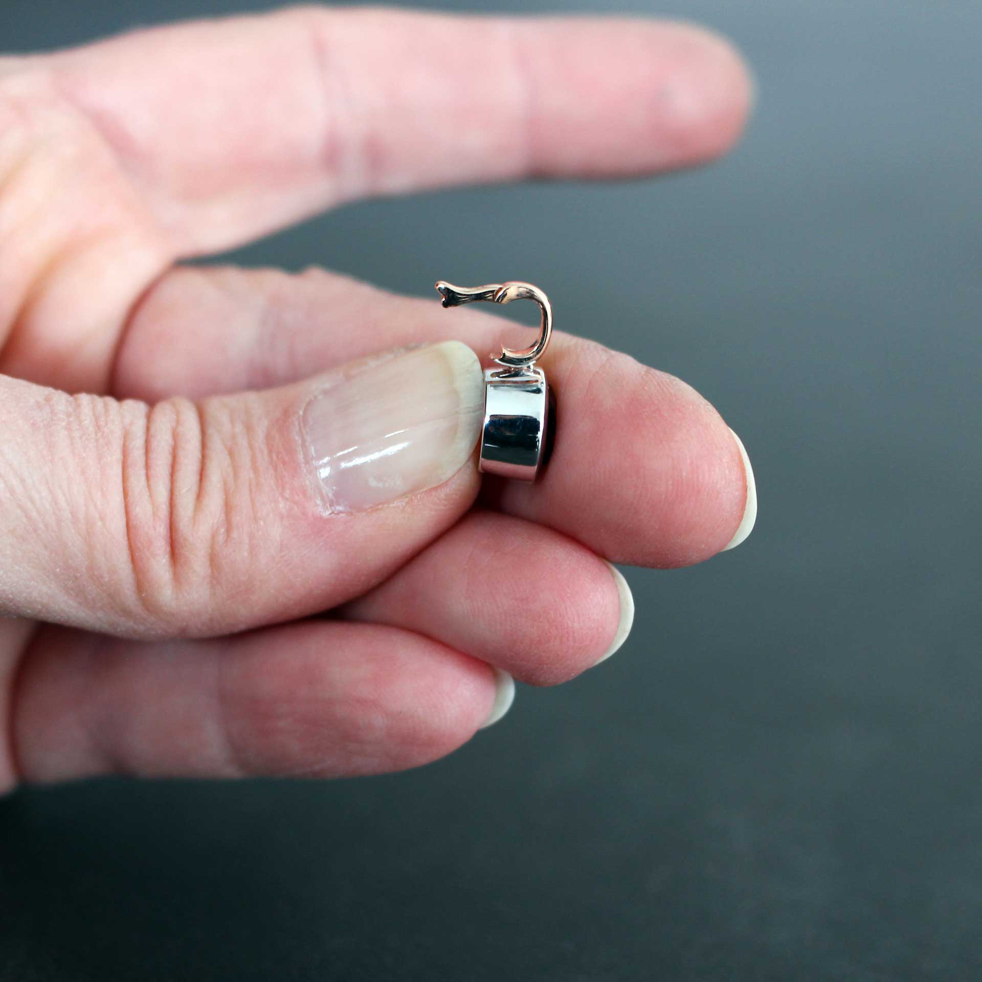 Rauchquarz Edelstein Anhänger 14K Gold Fassung Nahaufnahme Detail