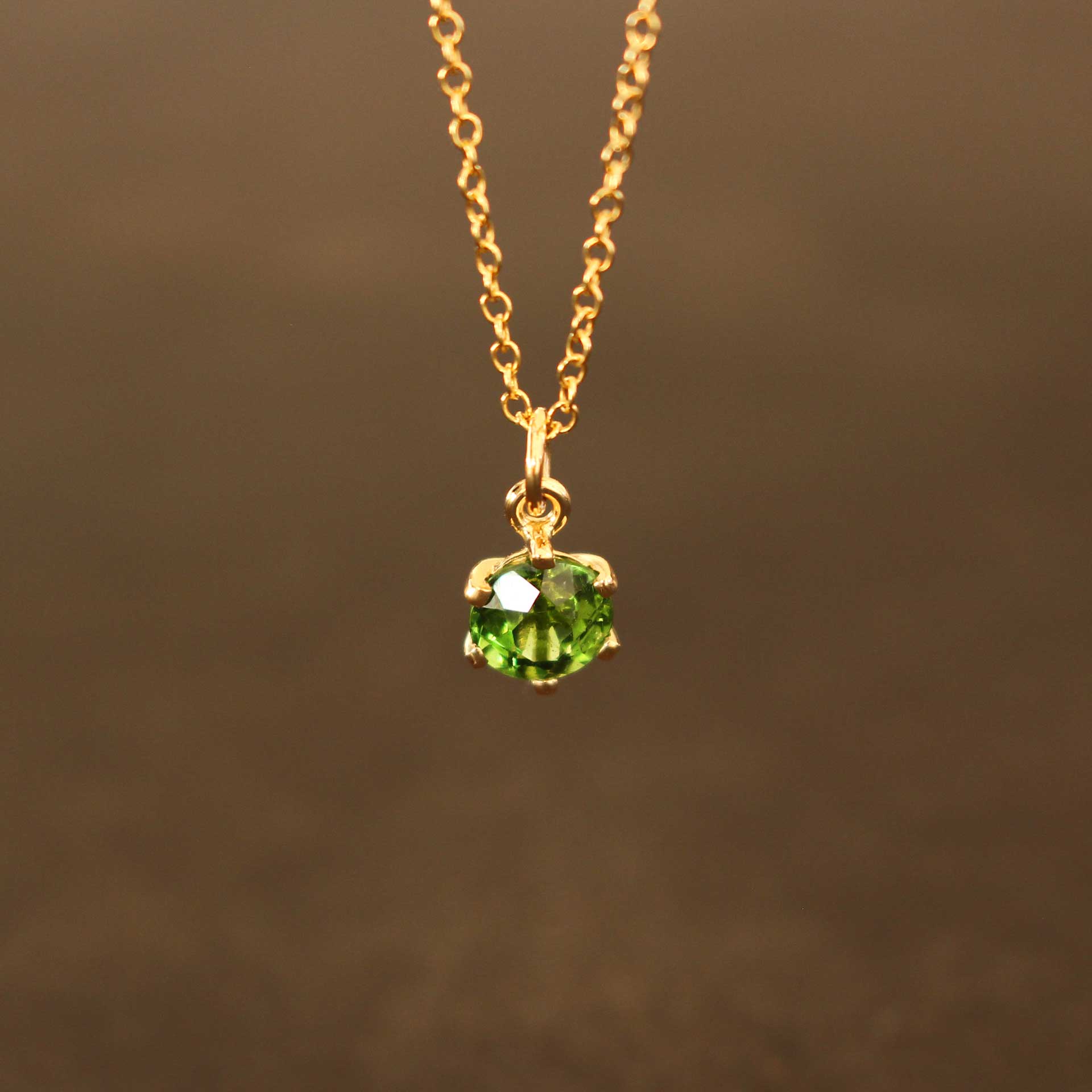 Turmalinanhänger 18ct. Gelbgold in Körbchenfassung